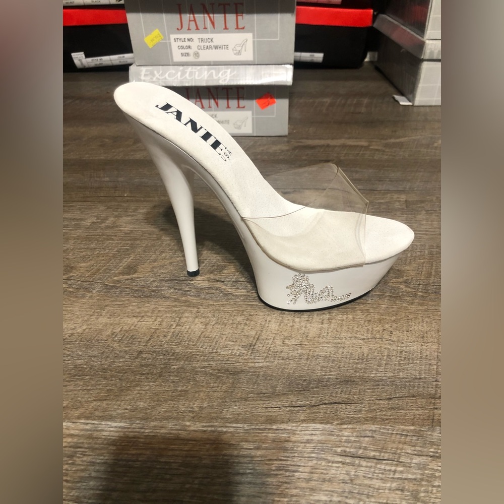 Jante clear heels